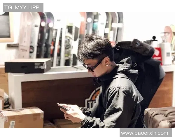 世界杯深夜发文，疑似回应转会传闻